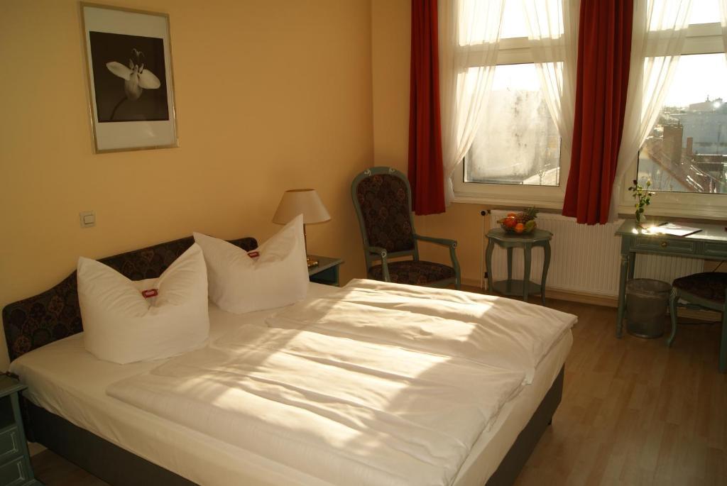 Hotel Larat 3*
